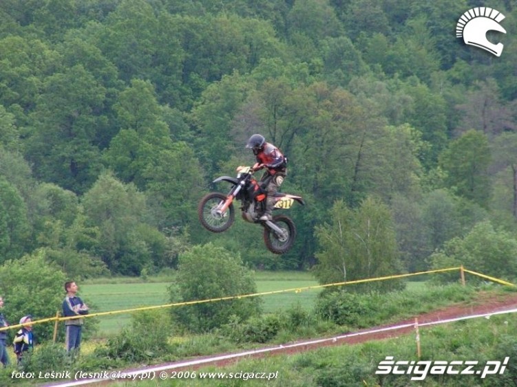Enduro wyskok lot 064