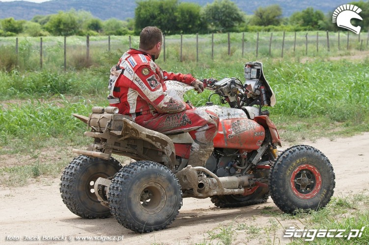 Soik odpoczywa po skonczonym OSie