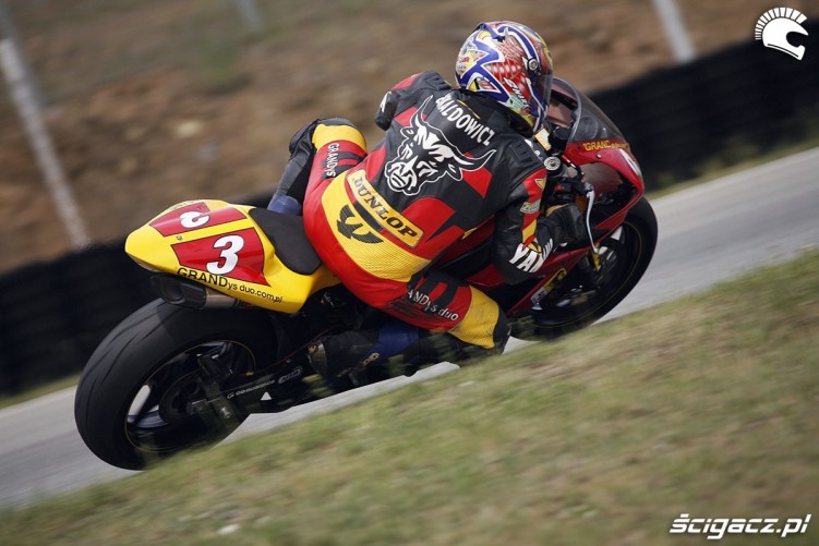 Janusz Oskaldowicz skret