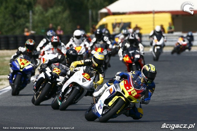 start wyscig superstock 600 k mg 0111
