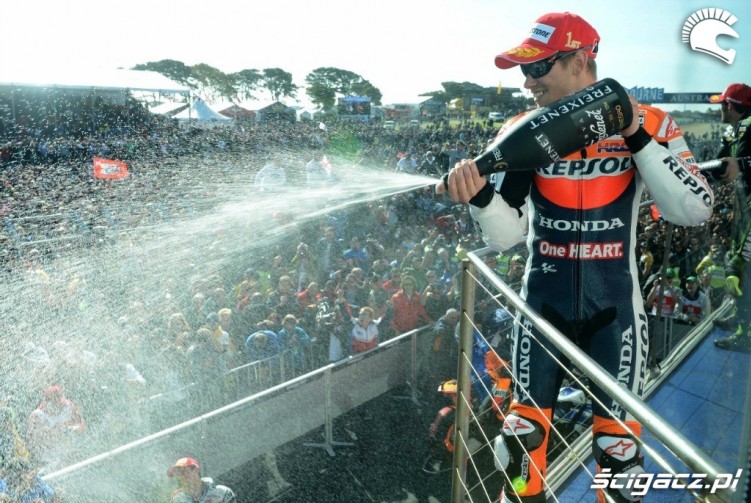 Stoner MotoGP 2012 PhillipIsland podium