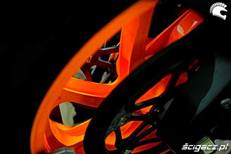 Przednie kolo 2013 Honda RC213V
