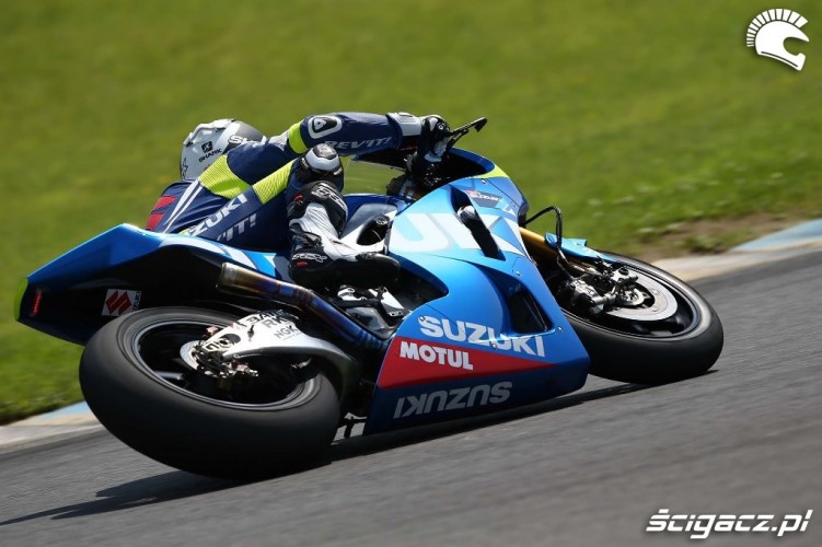Testy Suzuki MotoGP Motegi 2013
