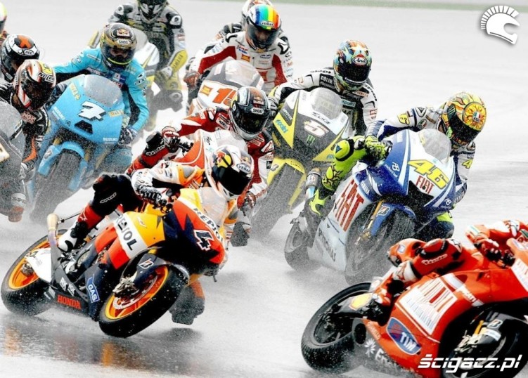 MotoGP Malezja pierwszy zakret