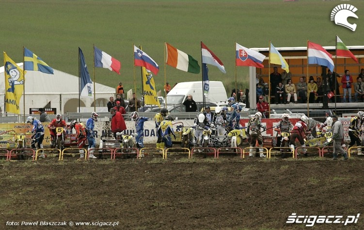 Mistrzostwa Swiata w Motocrossie Sidecar Gdansk 2009 na linii startowej