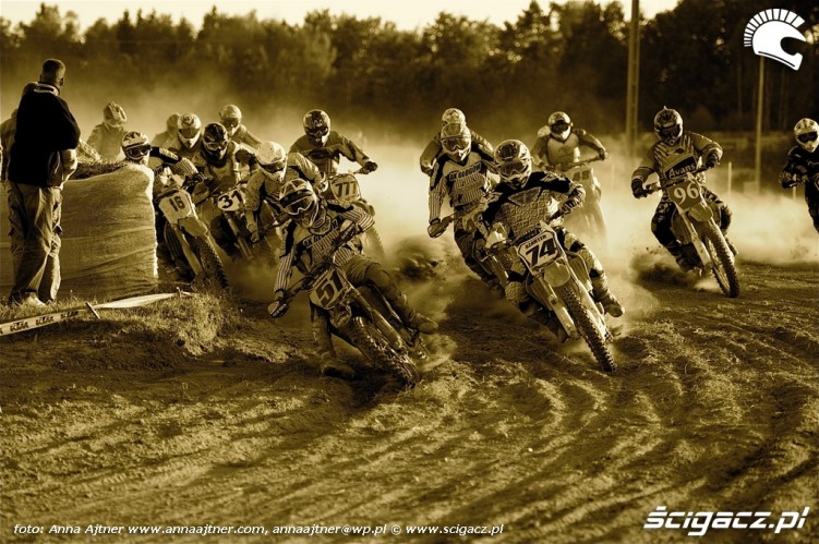 Motocross w Sobienczycach 2010 04
