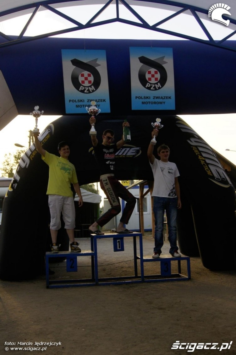 MX2 podium generalka