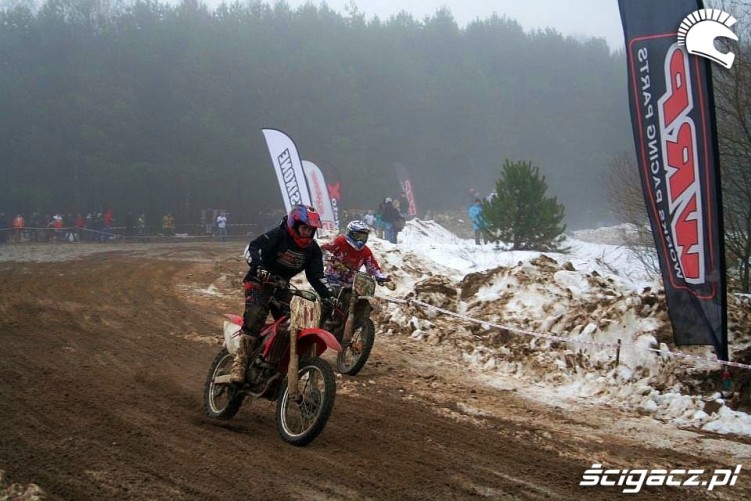 wyscig motocykli mx1 snow cross Kozlowski