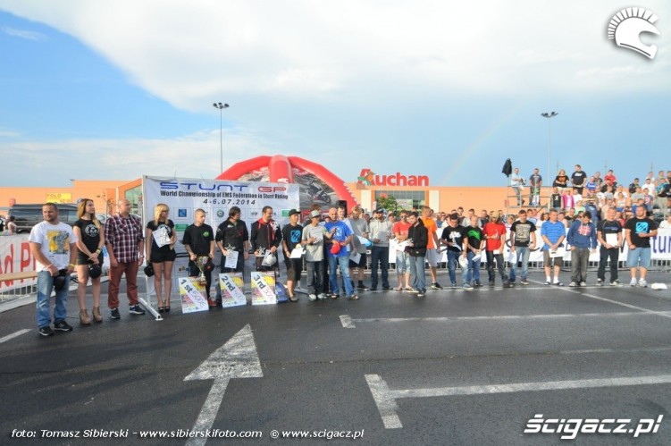 wreczanie nagrod Stunt GP 2014