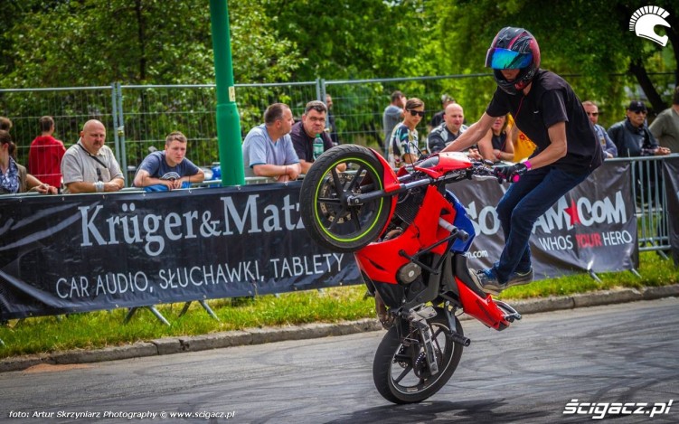 CBR 125 w akcji Moto Show Bielawa Polish Stunt Cup 2015