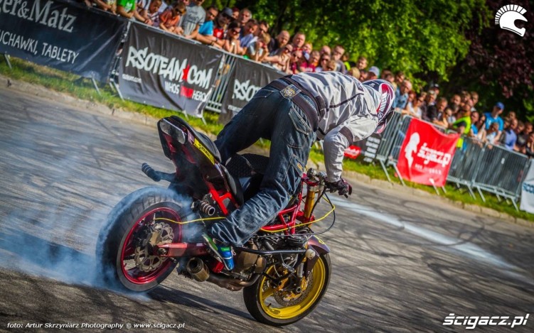 palenie gumy Moto Show Bielawa Polish Stunt Cup 2015