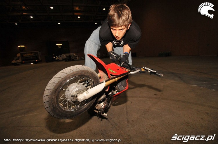 Honda CRF 50 stunt tricks Stunter13