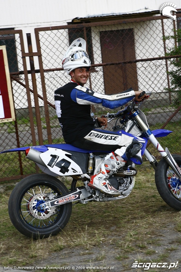 chochol cieszy sie radom supermoto motocykle lipiec 2008 c mg 0366