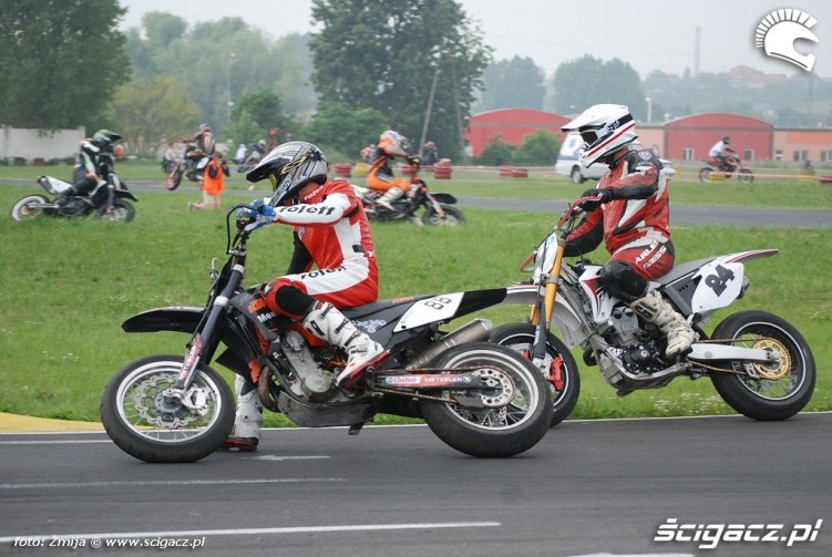 Bartek Fijalkowski treningi motocyklowe
