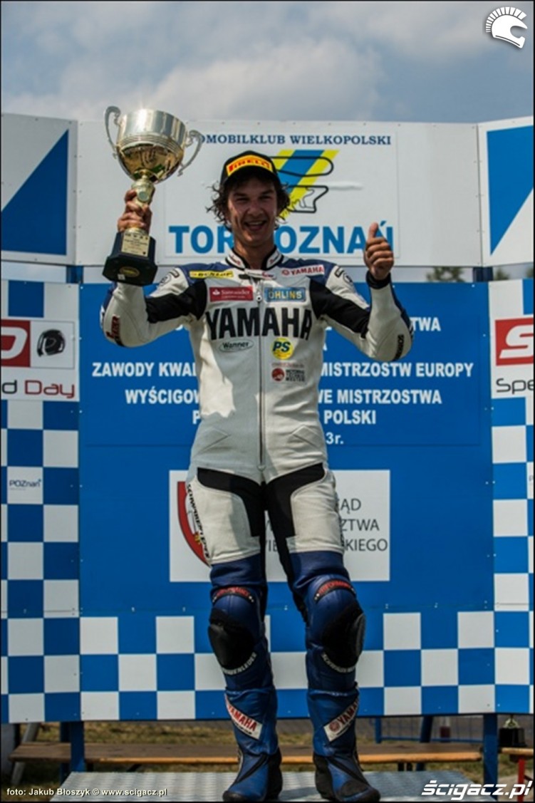podium 2