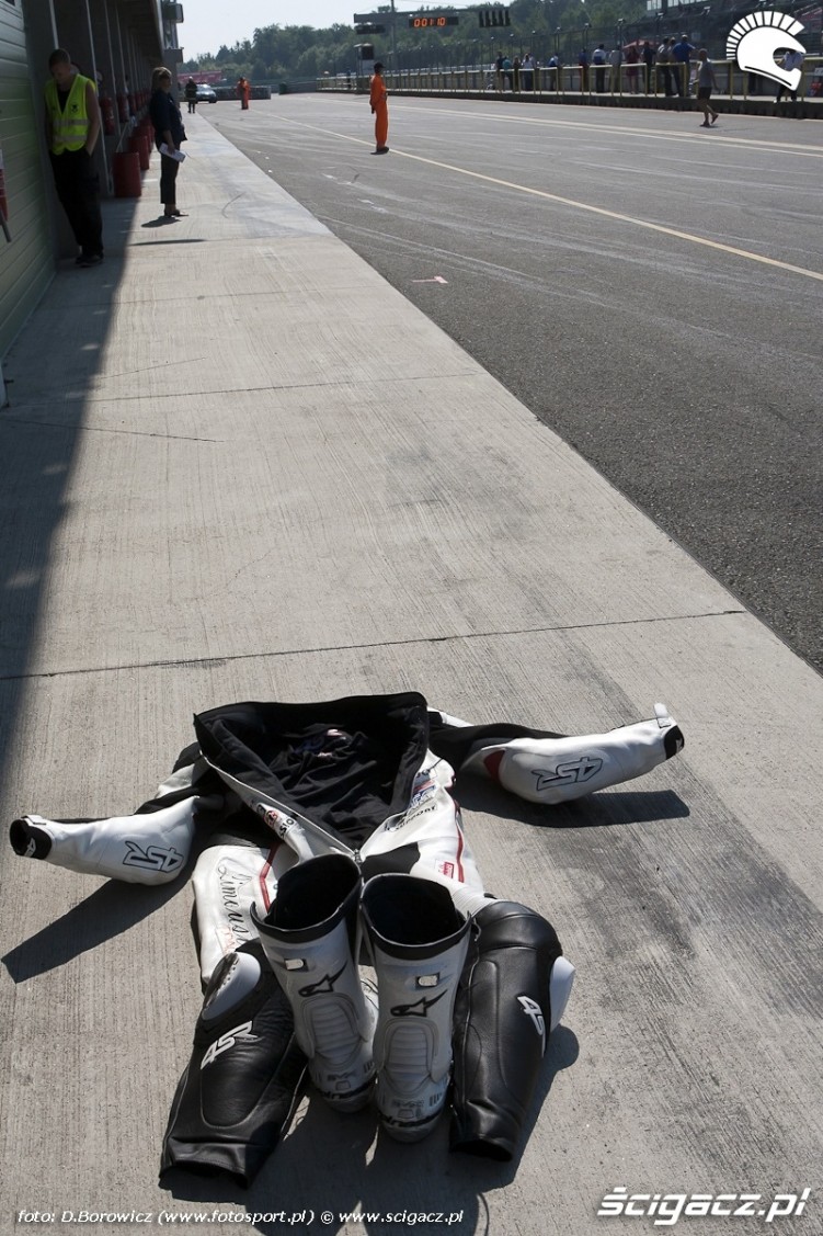 kombinezon szuka motocyklisty brno wmmp 2 runda h1 mg 0063