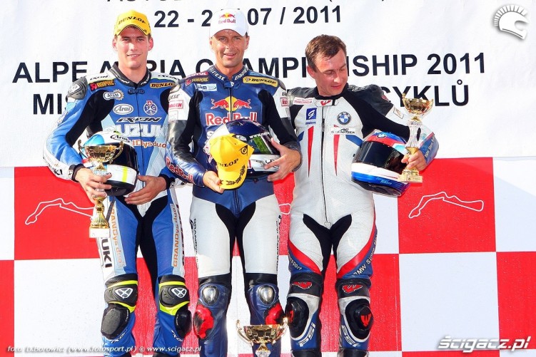 podium wyscig superbike most 2011 wmmp iv runda