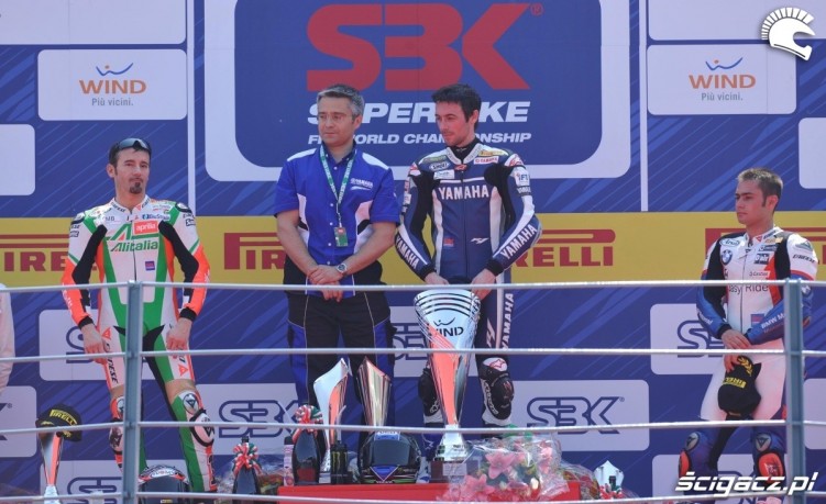 podium superbike wyscig 1 monza 2011
