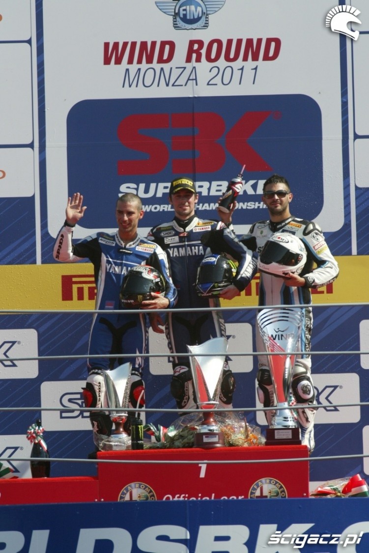 podium superbike wyscig 2 monza 2011
