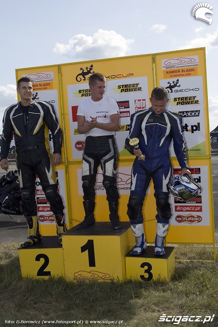podium motocyklisci kamien slaski gecko cup 2009 14 mili b mg 0362