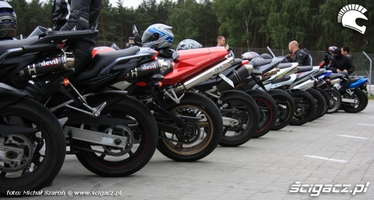 Wallrav Racing Center trening motocyklowy