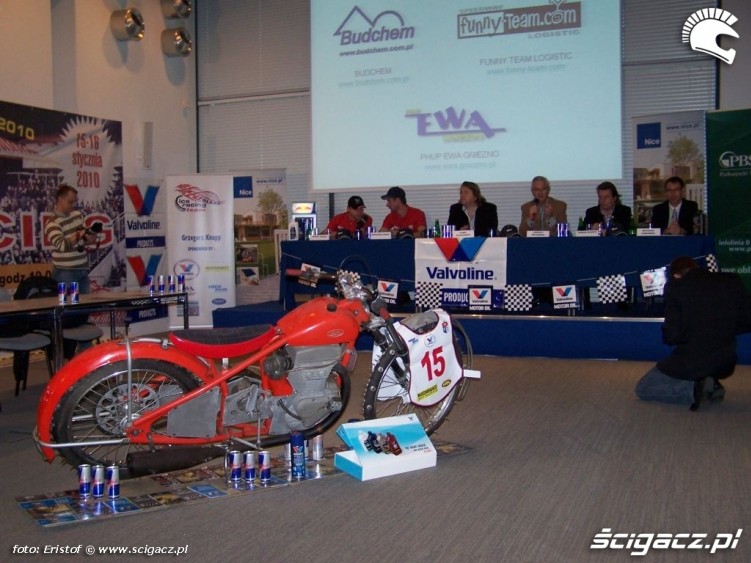 Jawa motocykl do Ice Racingu konferencja prasowa Centrum Olimpijskie