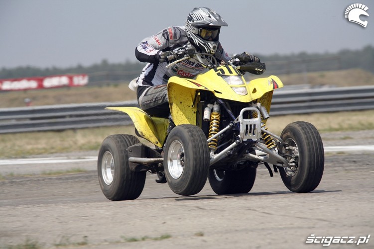 supermoto quadow asfalt