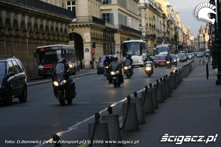 Paryskie motocykle 181