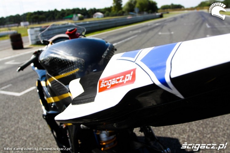Ogon Yamaha R6 Supersport