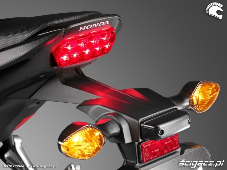 Tylna lampa Honda CB650F 2014