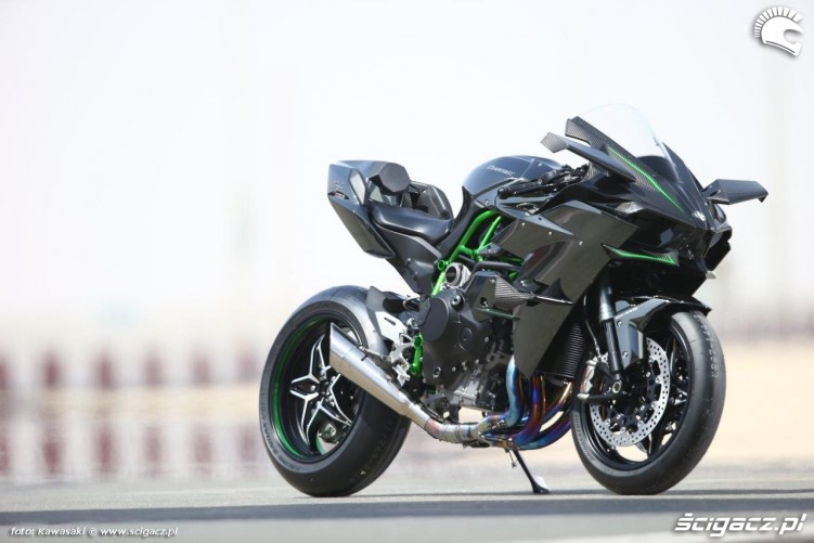 Kawasaki Ninja H2 R 2015 torowy
