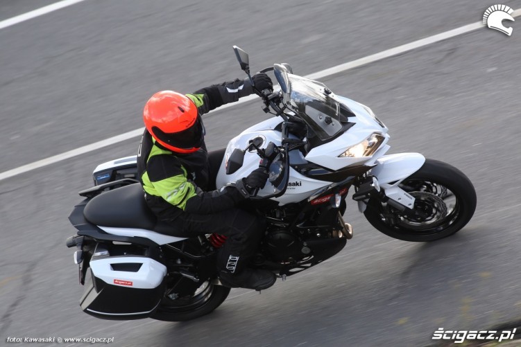 2015 versys 650 nowy model