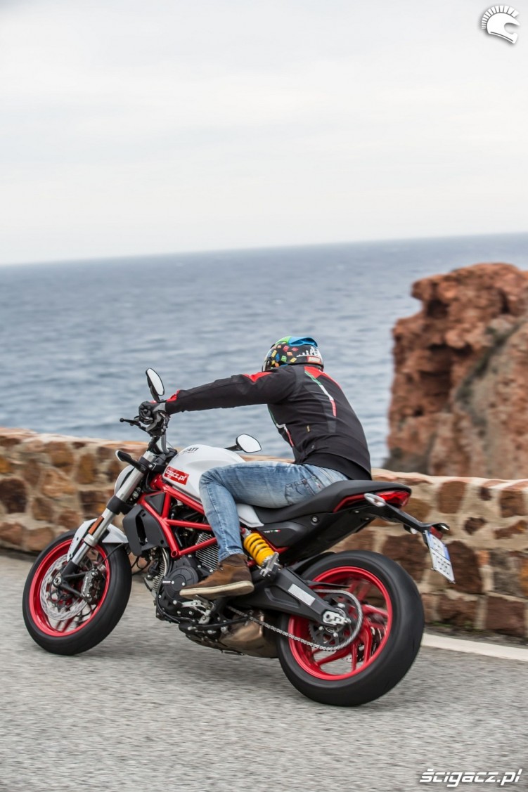 maly ducati monster