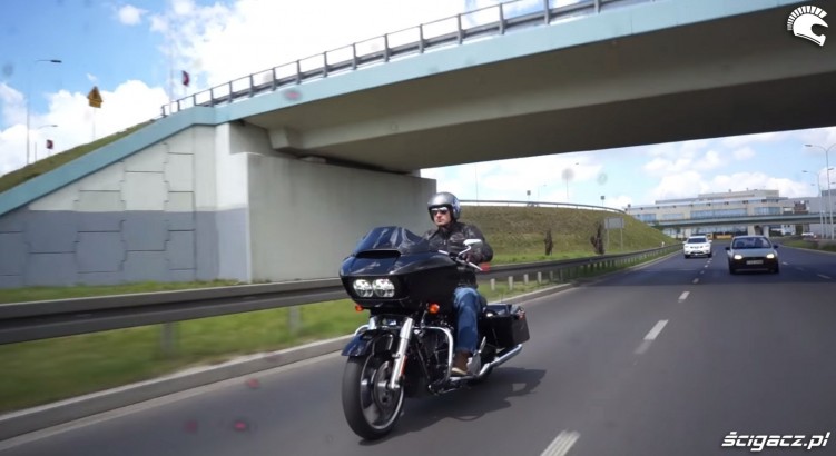 nowy road glide special