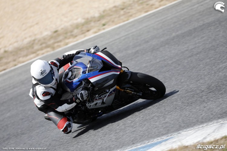 bmw hp4 race action