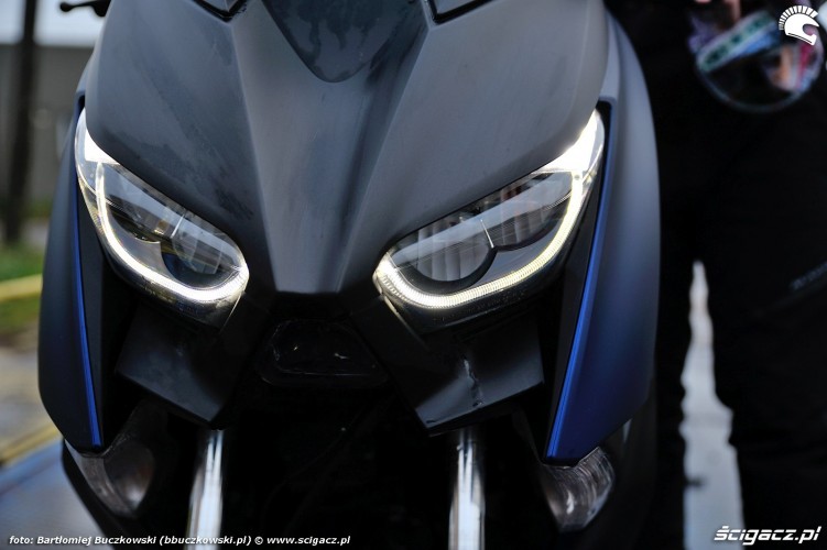 Yamaha X MAX 400 2018 reflektor
