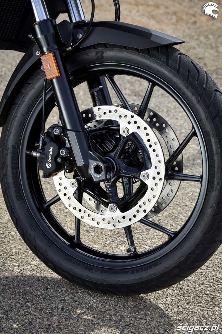 BMW F 750 GS STATIC FRONT WHEEL