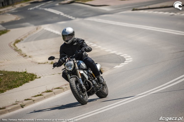 Ducati Scrambler 1100 Special test motocykla 2018 jazda