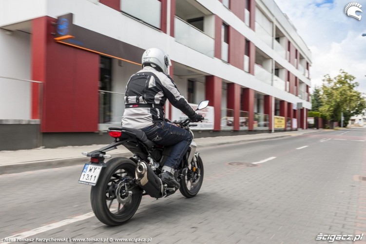 Honda CB300R 2018 test 35