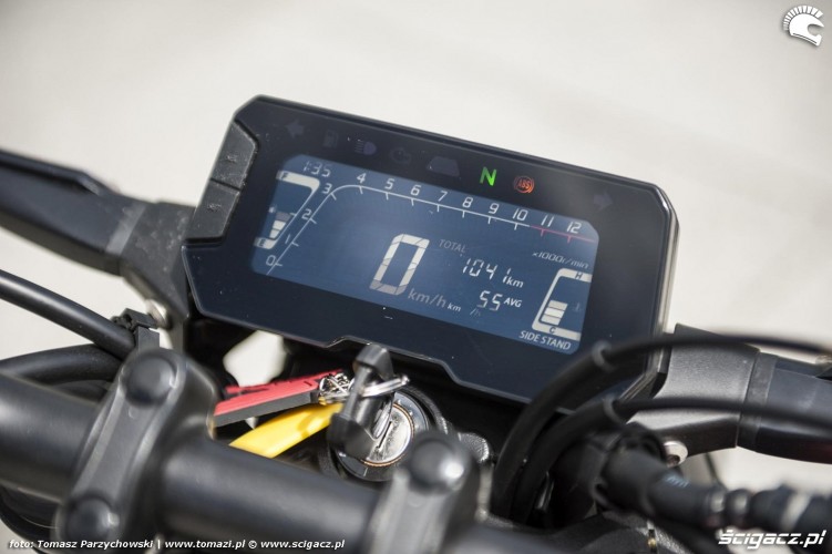 Honda CB300R 2018 test zegary