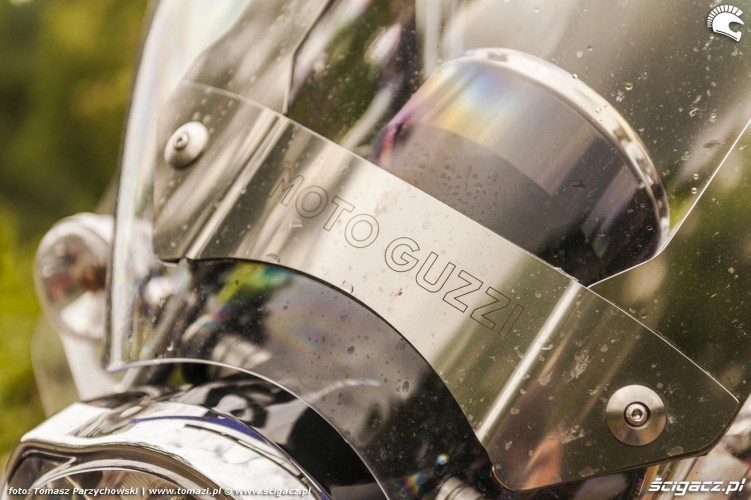 Moto Guzzi California 1400 2018 szyba