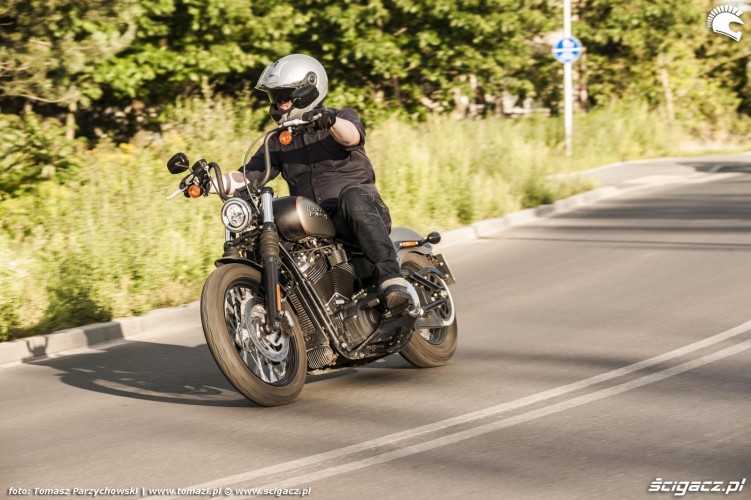 Harley Davidson Street Bob 2018 test 22