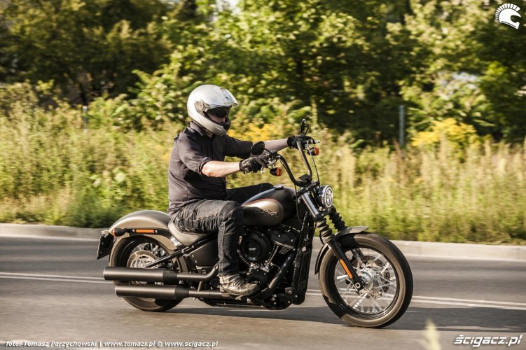 Harley Davidson Street Bob 2018 test 34