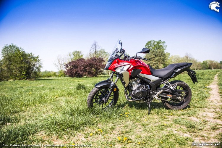 Honda CB500X test motocykla 2019 postoj