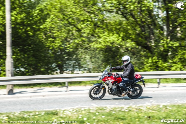 Honda CB500X test motocykla 2019 w trasie