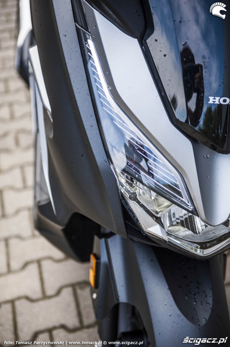 Honda Forza 300 2019 11