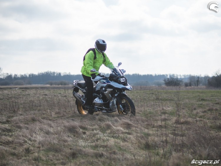 BMW R1250GS 07 pole2