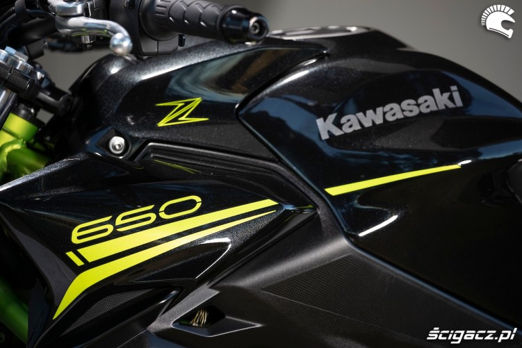 Kawasaki Z650 2020 zbiornik