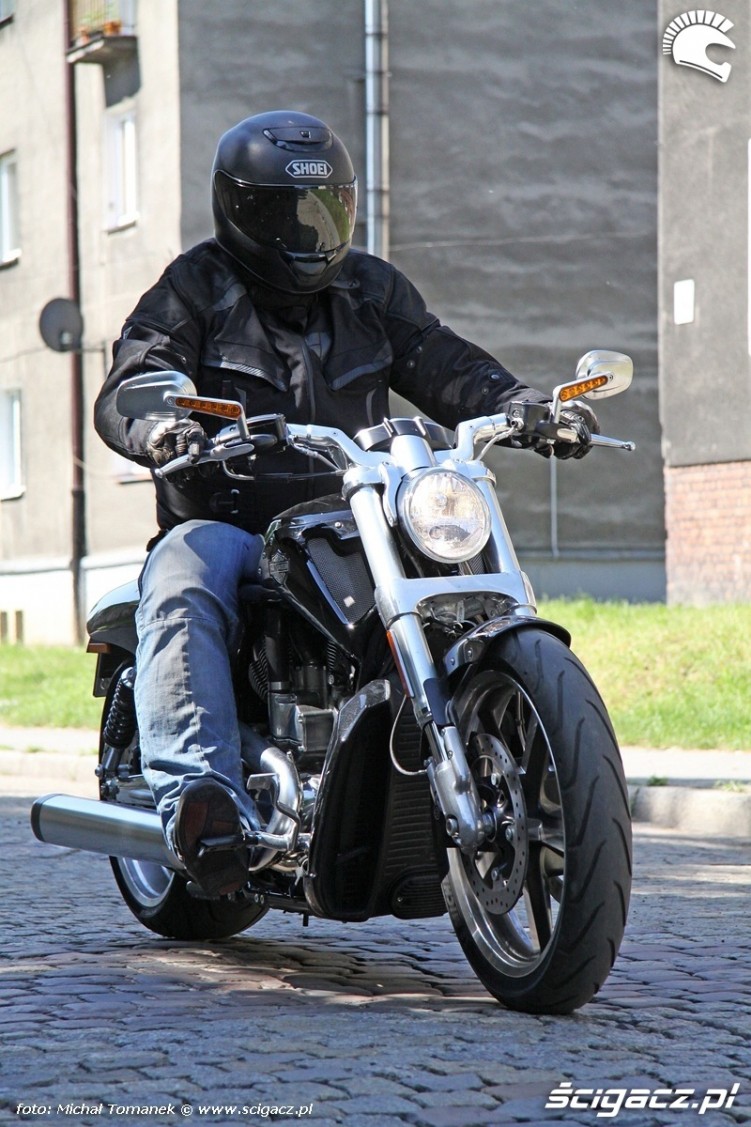 kostka przod Muscle V Rod Harley Davidson