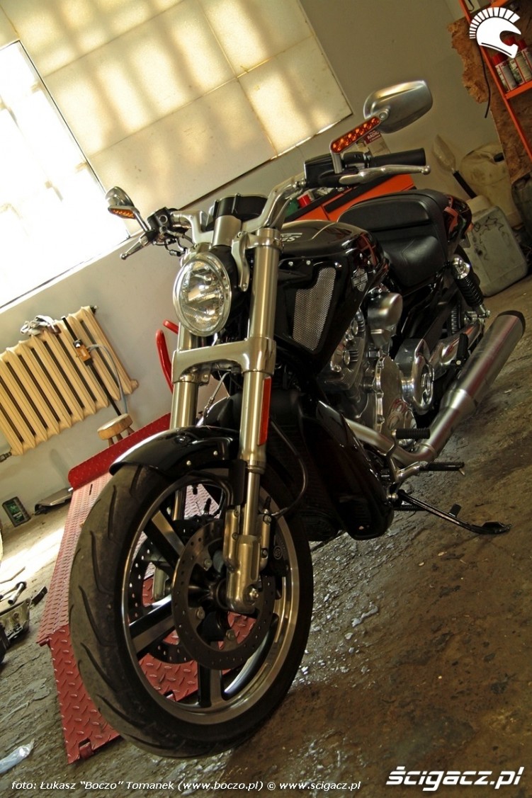przod warsztat Harley Davidson V Rod Muscle